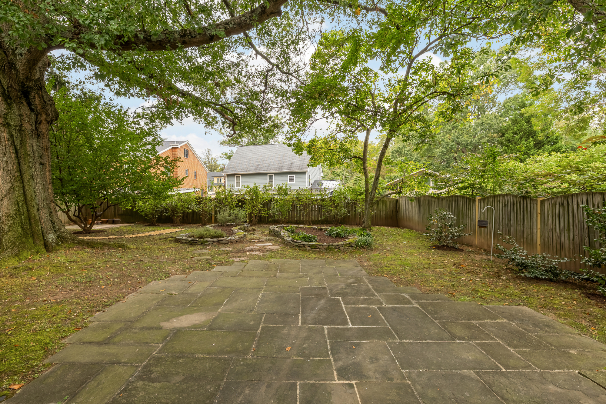 4806 Edgefield Road_Backyard 3
